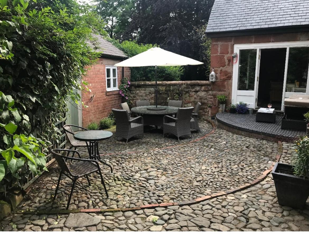 Pear Tree Cottage Courtyard Шрусбери Экстерьер фото
