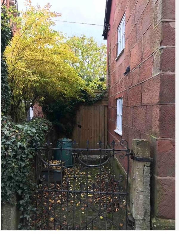 Pear Tree Cottage Courtyard Шрусбери Экстерьер фото